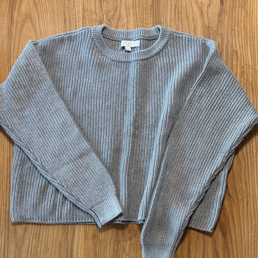 Gray Metallic Ribbed Spiritual Gangster Sweater Size Large.